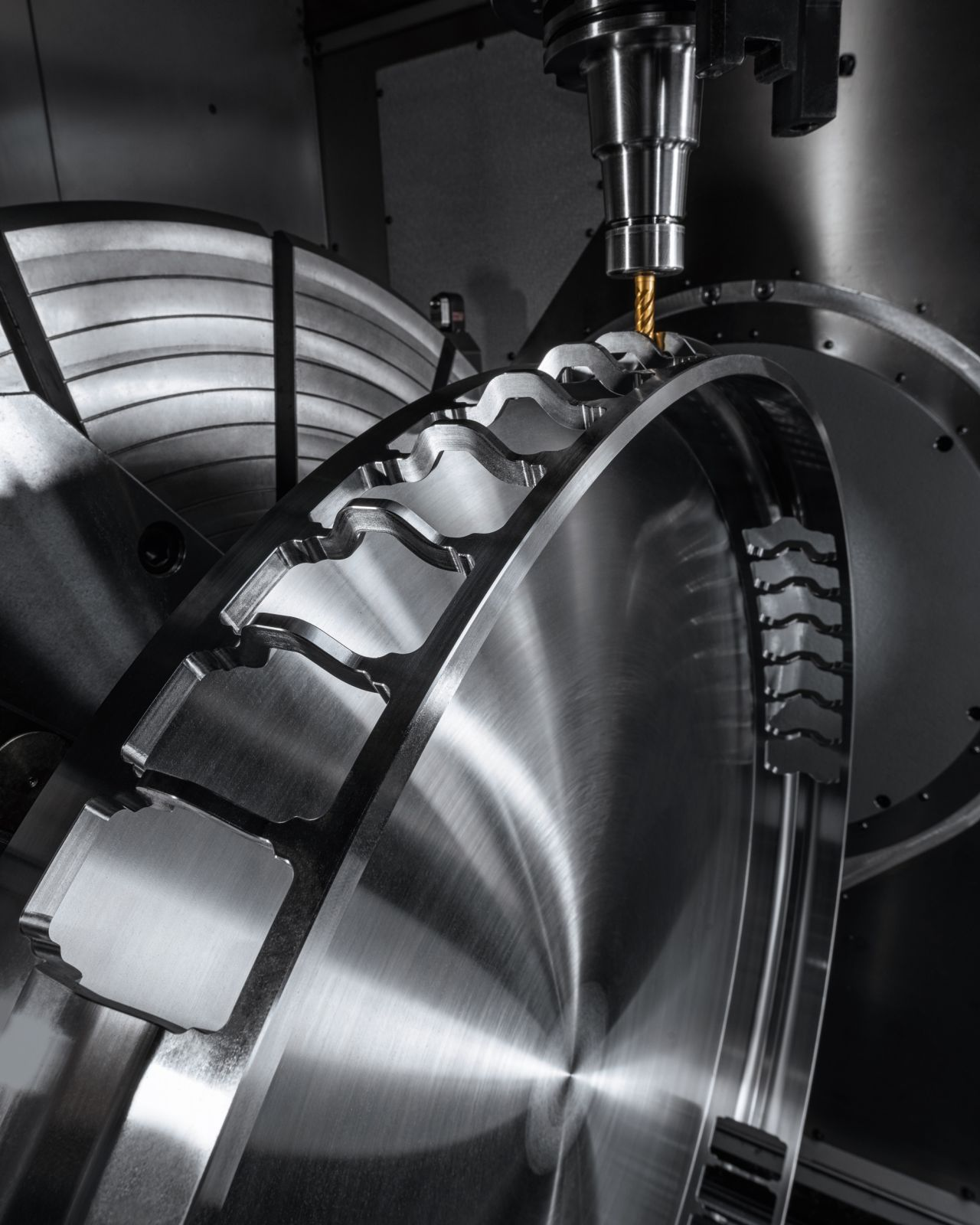 <b>金属冲压模具热处理的常见缺陷及解决方案</b>...